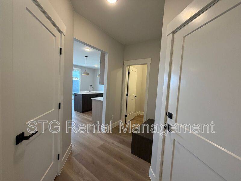 Townhouse for rent at 577 E Hemsworth Lane, Washington, UT 84780