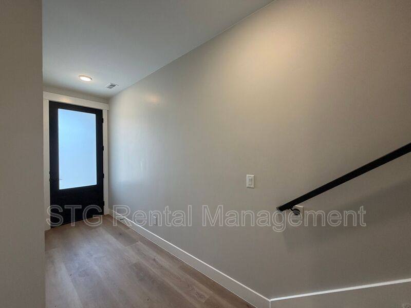 Townhouse for rent at 577 E Hemsworth Lane, Washington, UT 84780