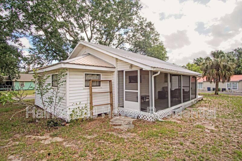 House for rent at 120 Chesney Blvd, Frostproof, FL 33843