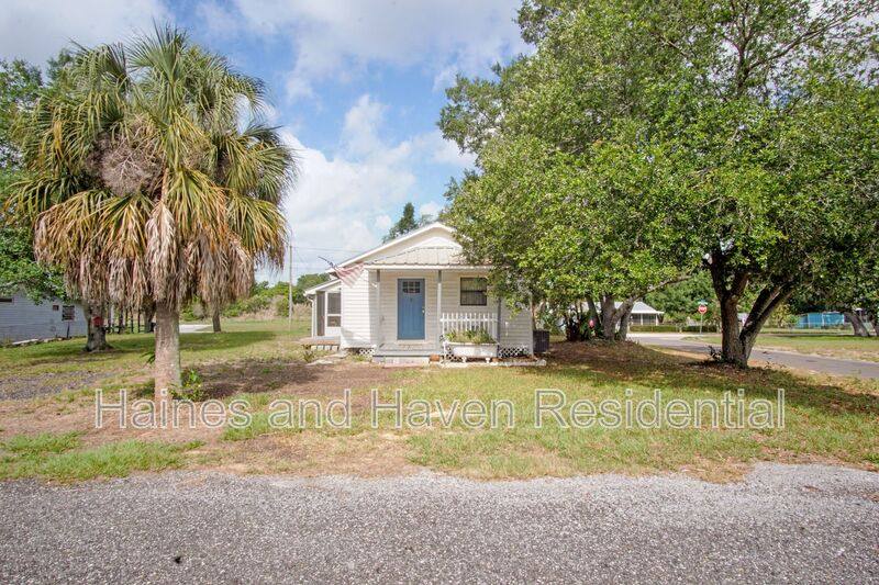 House for rent at 120 Chesney Blvd, Frostproof, FL 33843