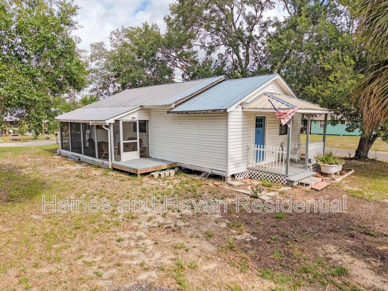 House for rent at 120 Chesney Blvd, Frostproof, FL 33843