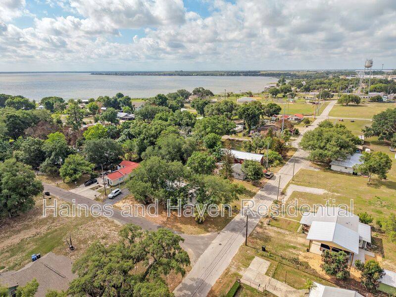 House for rent at 120 Chesney Blvd, Frostproof, FL 33843