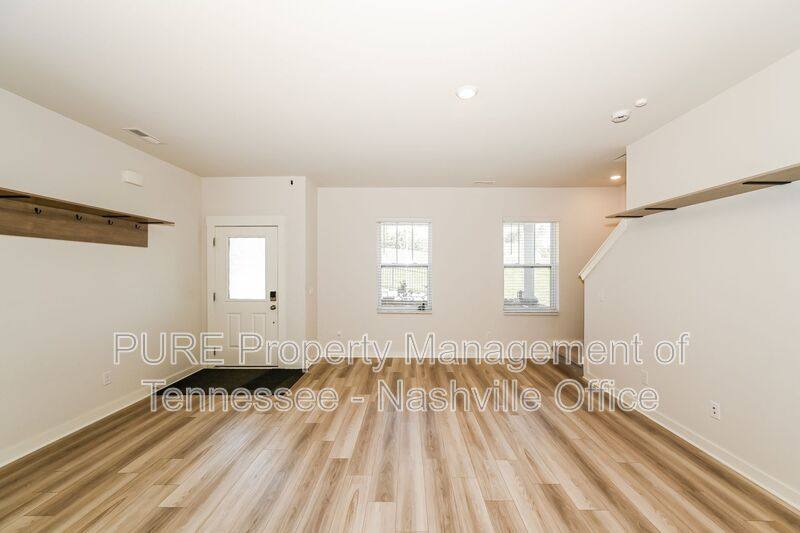Townhouse for rent at 2708 Fordham St, Columbia, TN 38401
