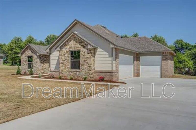 House for rent at 11079 Black Lion Court, Blanchard, OK 73010