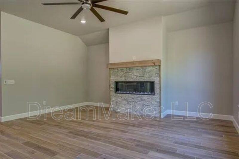 House for rent at 11079 Black Lion Court, Blanchard, OK 73010