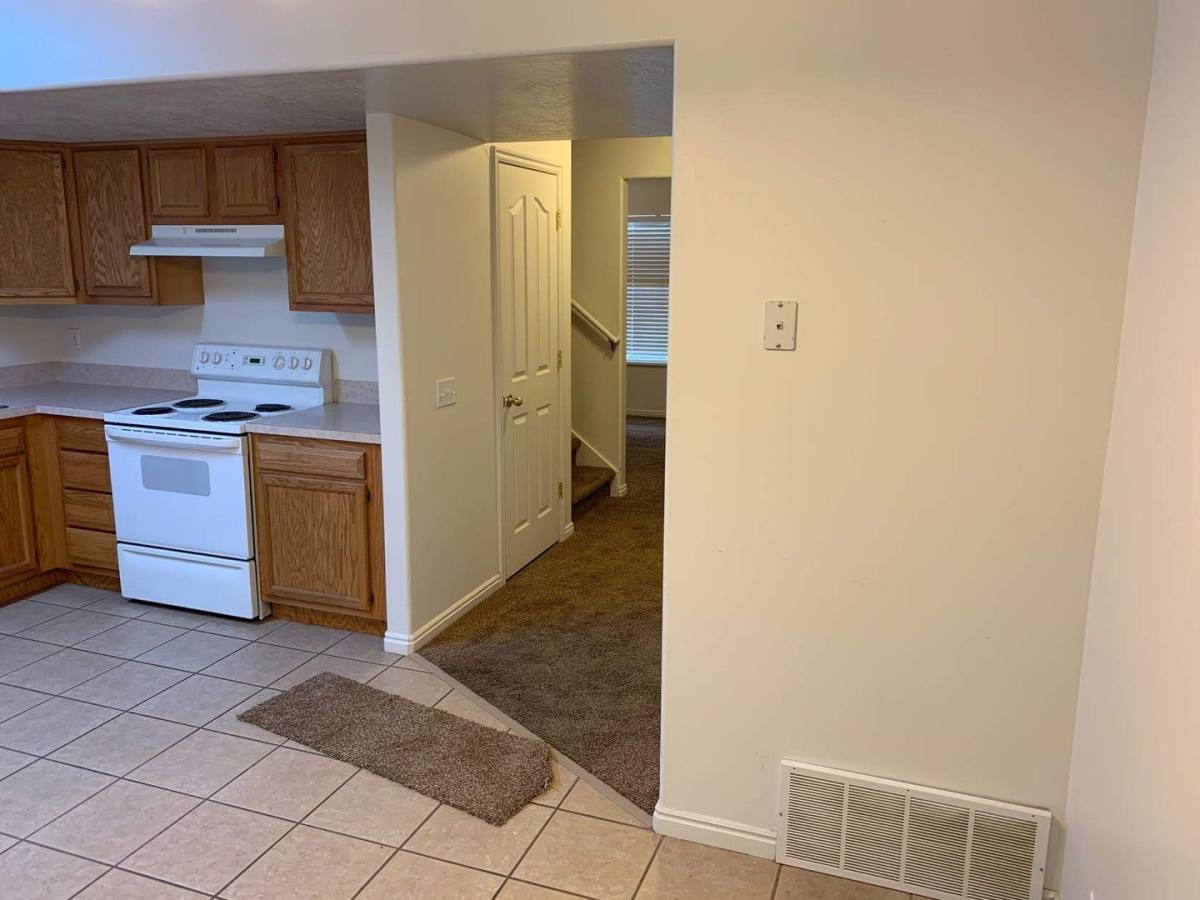 Apartment for rent at 1728 N 1500 W, Layton, UT 84041