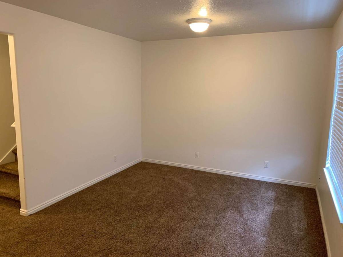 Apartment for rent at 1728 N 1500 W, Layton, UT 84041