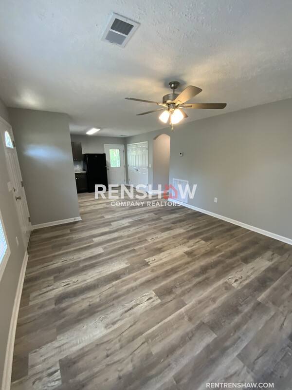 House for rent at 1706 Harris St, Dyersburg, TN 38024