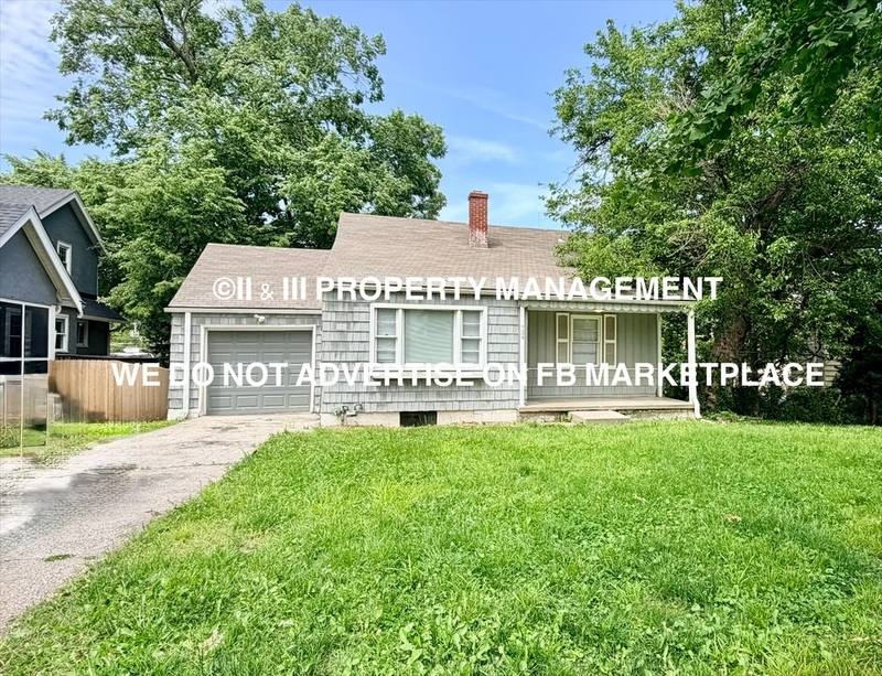 House for rent at 734 E 63rd Terrace, Kansas City, MO 64110