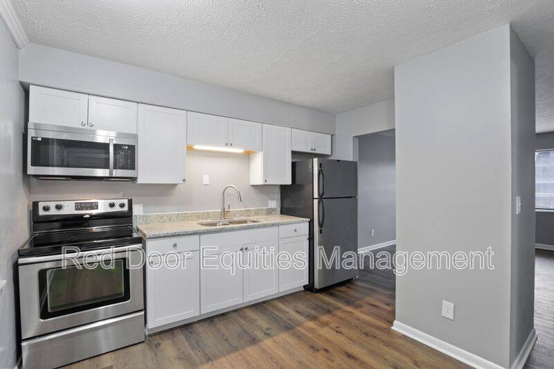 Apartment for rent at 123 W Walnut St N, Lancaster, OH 43130