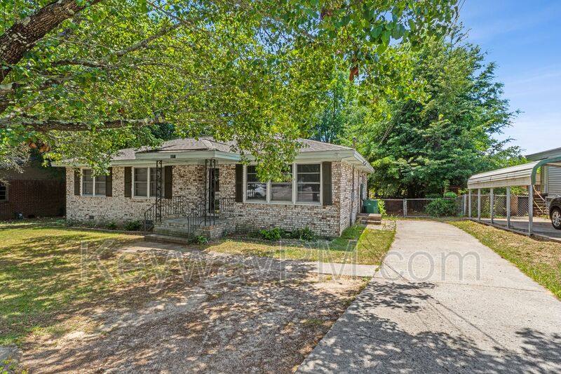 House for rent at 3301 Westmont Dr, Aiken, SC 29801