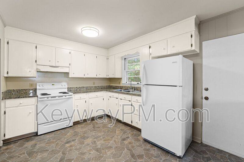 House for rent at 3301 Westmont Dr, Aiken, SC 29801