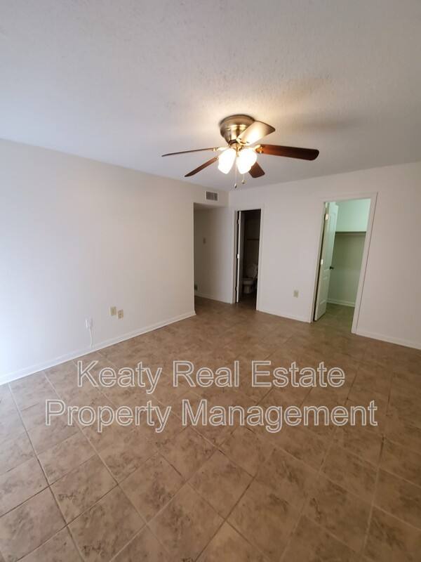 House for rent at 803-2 Fox Run Ave, Lafayette, LA 70508