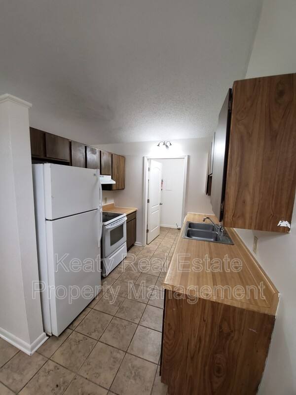 House for rent at 803-2 Fox Run Ave, Lafayette, LA 70508