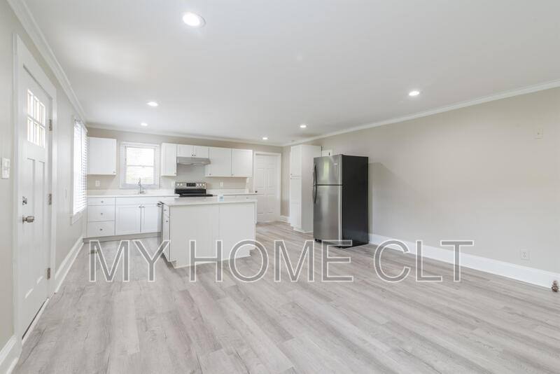 Apartment for rent at 2336 Barry St #A, Charlotte, NC 28205