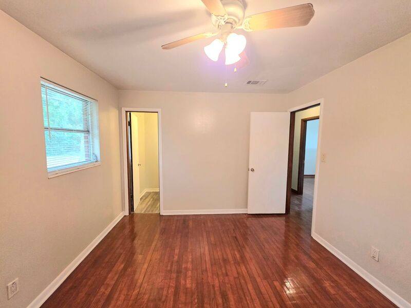 Apartment for rent at 6016 Sewell St #A Gle, Pensacola, FL 32504