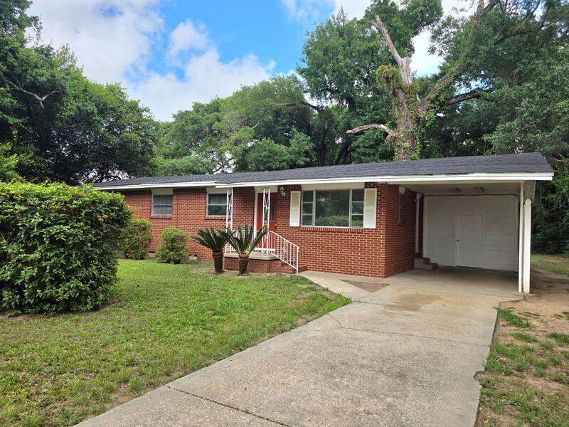 Apartment for rent at 6016 Sewell St #A Gle, Pensacola, FL 32504
