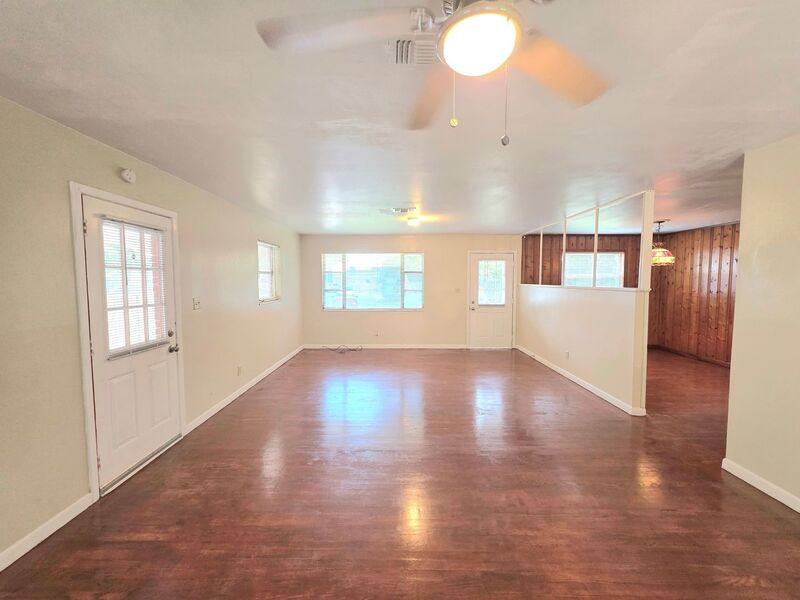 Apartment for rent at 6016 Sewell St #A Gle, Pensacola, FL 32504