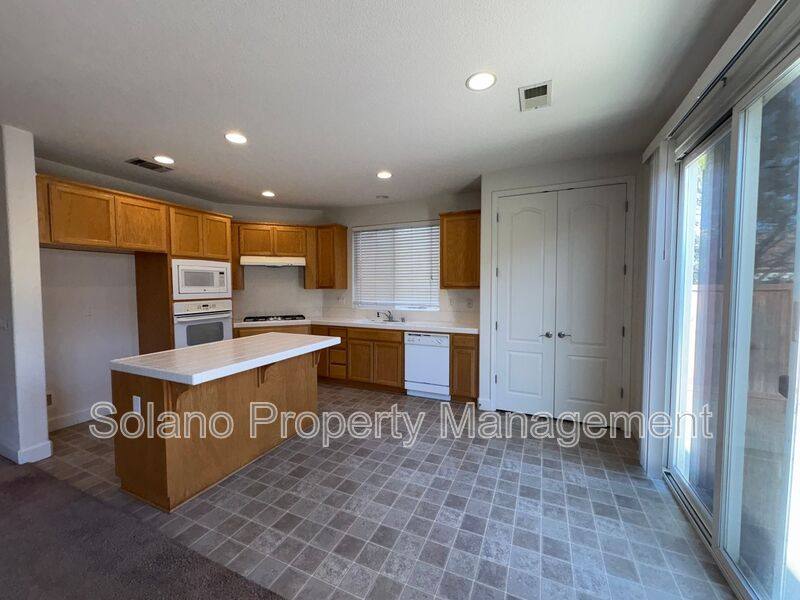 House for rent at 100 Mount Adams Circle, Vacaville, CA 95688