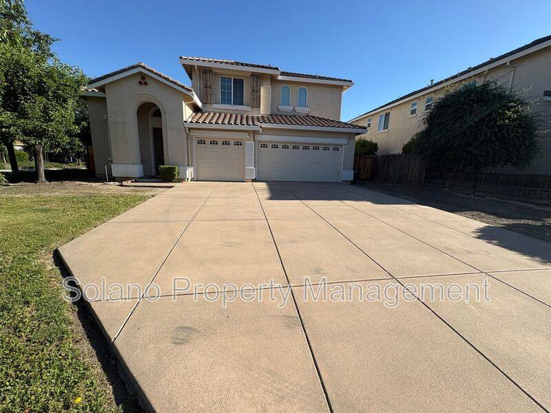 House for rent at 100 Mount Adams Circle, Vacaville, CA 95688