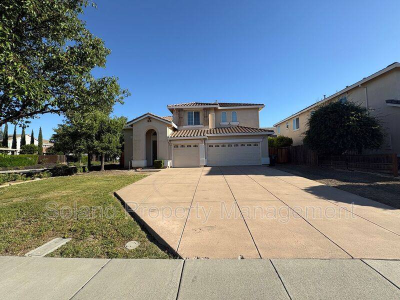 House for rent at 100 Mount Adams Circle, Vacaville, CA 95688