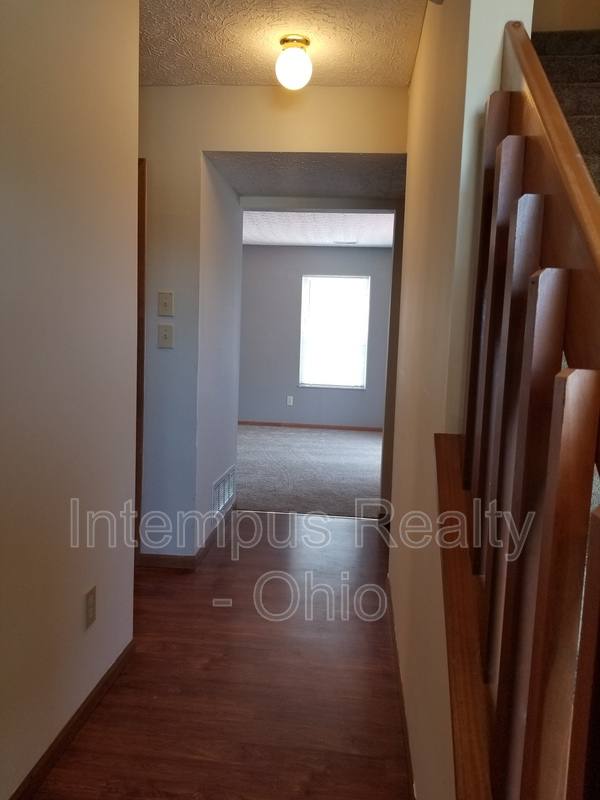 House for rent at 5903 Brookmont Dr, Hilliard, OH 43026