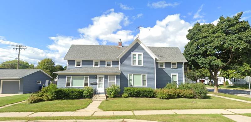 Apartment for rent at 921 Chicago St, De Pere, WI 54115
