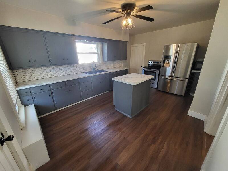 Apartment for rent at 921 Chicago St, De Pere, WI 54115