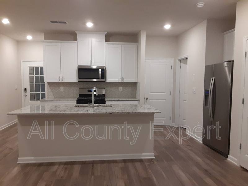 Townhouse for rent at 305 Timberland Ave, Dawsonville, GA 30534