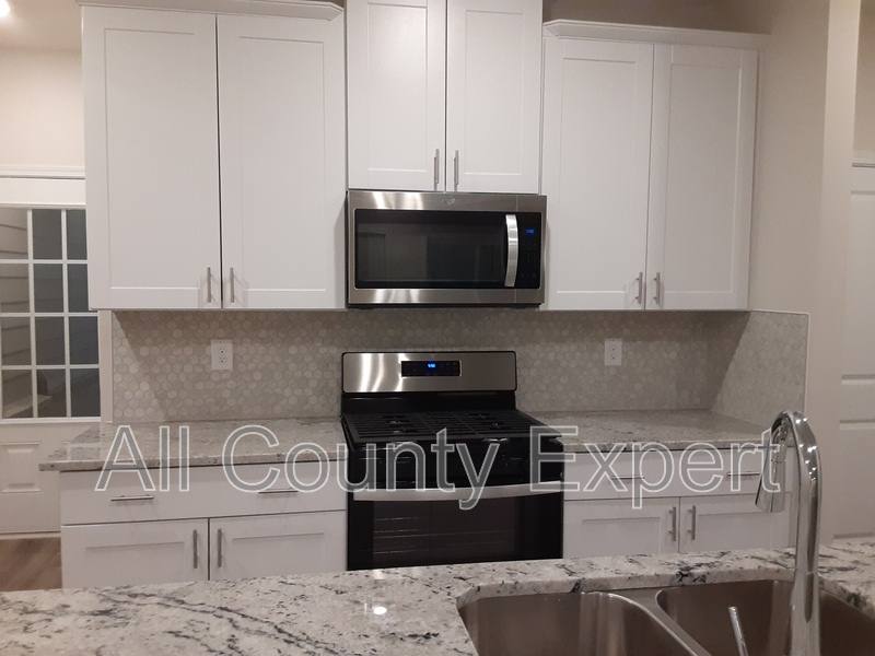 Townhouse for rent at 305 Timberland Ave, Dawsonville, GA 30534