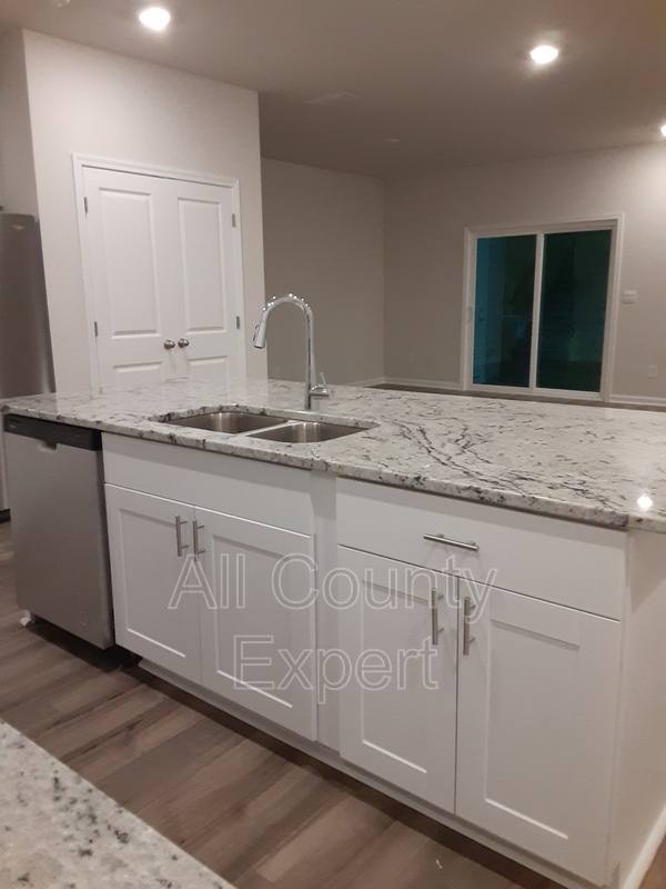 Townhouse for rent at 305 Timberland Ave, Dawsonville, GA 30534