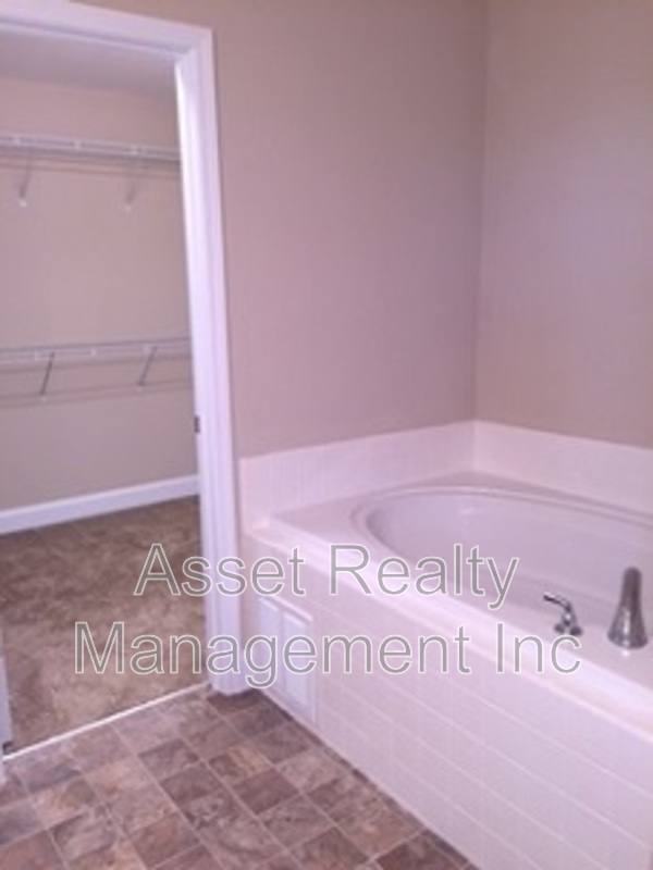 House for rent at 6021 Loftis Creek Lane, Knoxville, TN 37924