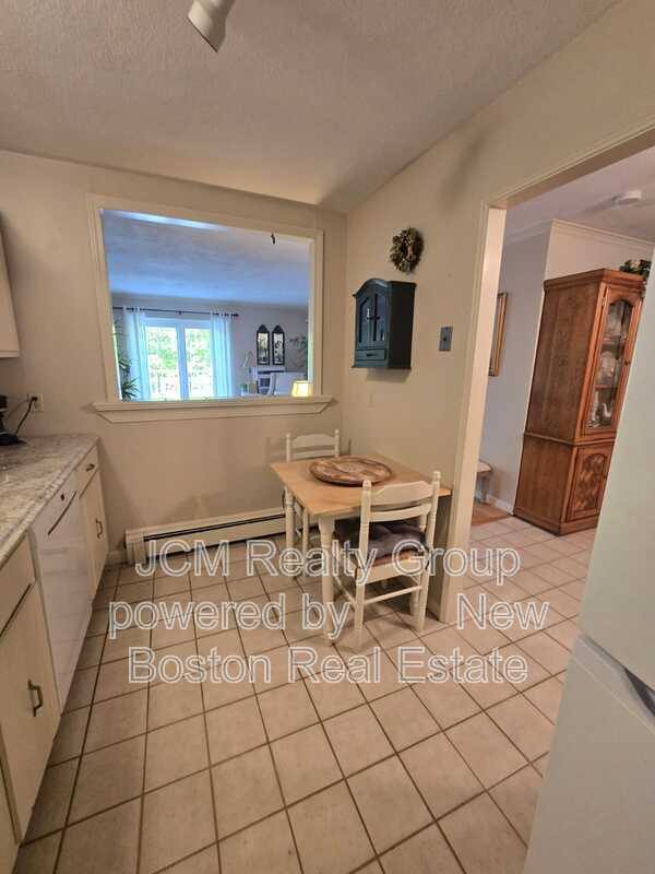 Apartment for rent at 276 Albion St #22 2nd Floor, Wakefield, MA 01880