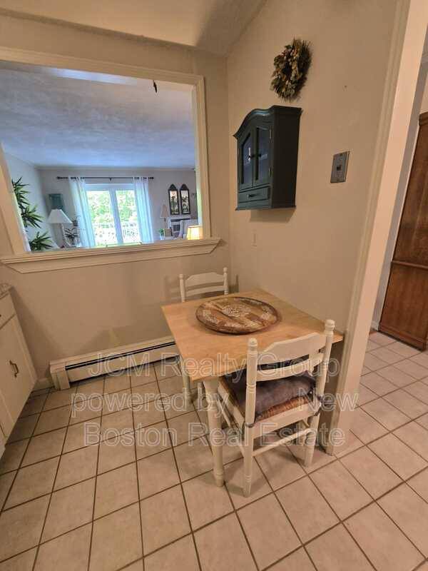 Apartment for rent at 276 Albion St #22 2nd Floor, Wakefield, MA 01880