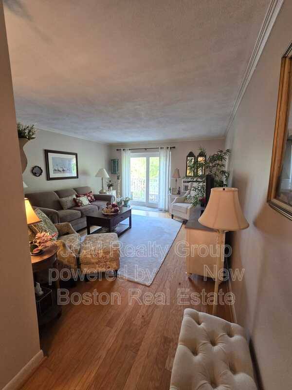 Apartment for rent at 276 Albion St #22 2nd Floor, Wakefield, MA 01880