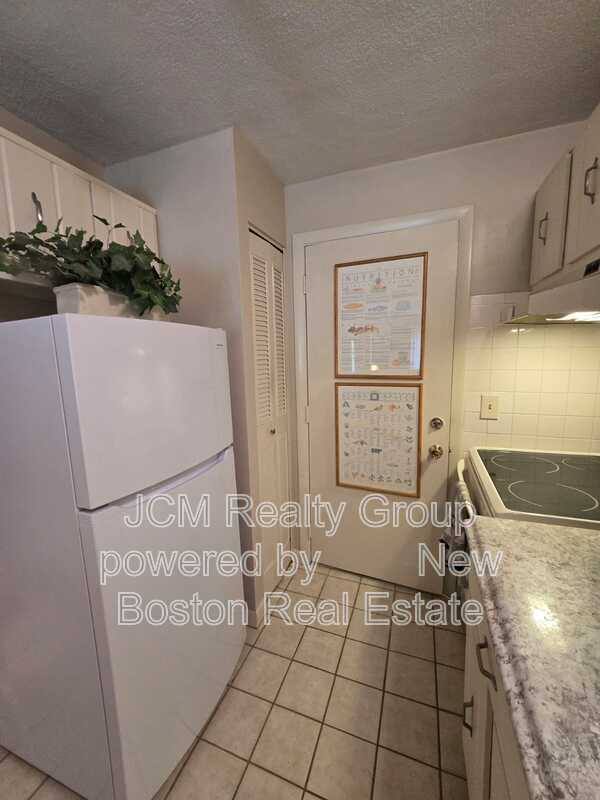 Apartment for rent at 276 Albion St #22 2nd Floor, Wakefield, MA 01880