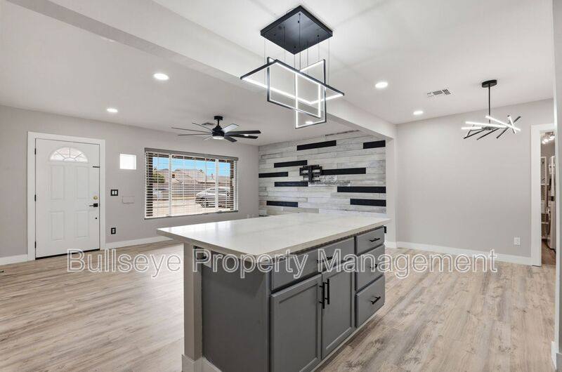 House for rent at 2022 N 40th St, Phoenix, AZ 85008
