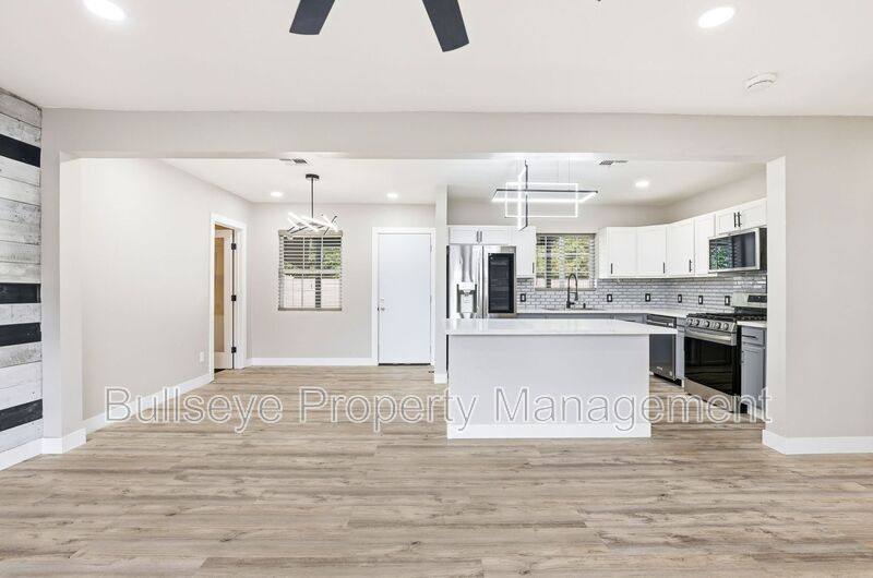 House for rent at 2022 N 40th St, Phoenix, AZ 85008