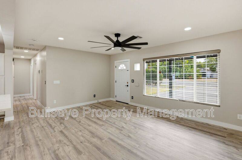 House for rent at 2022 N 40th St, Phoenix, AZ 85008