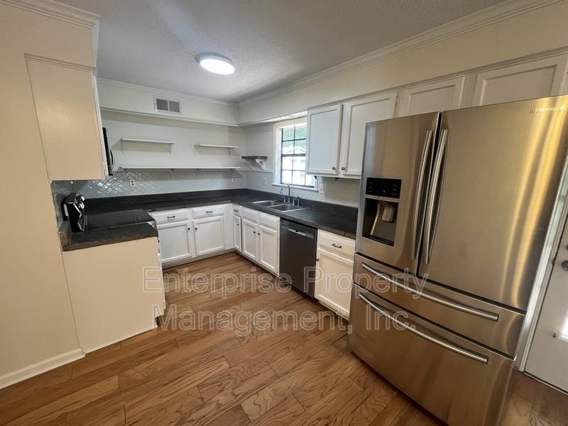 House for rent at 9161 Gainsborough Dr, Arlington, TN 38002