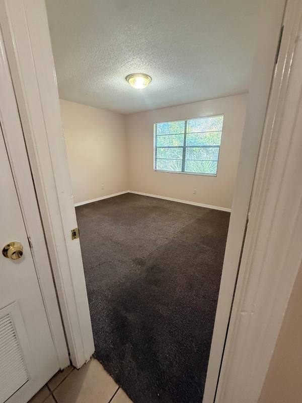 Townhouse for rent at 470 Crabapple Court #D, Orange Park, FL 32073