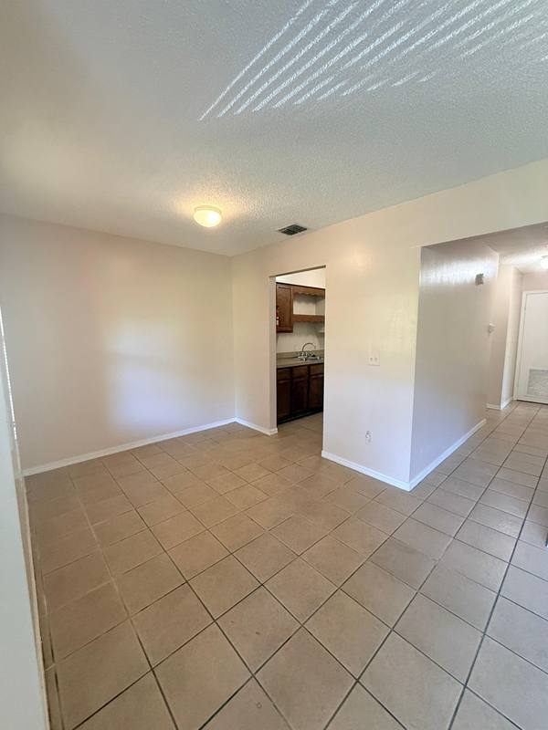 Townhouse for rent at 470 Crabapple Court #D, Orange Park, FL 32073