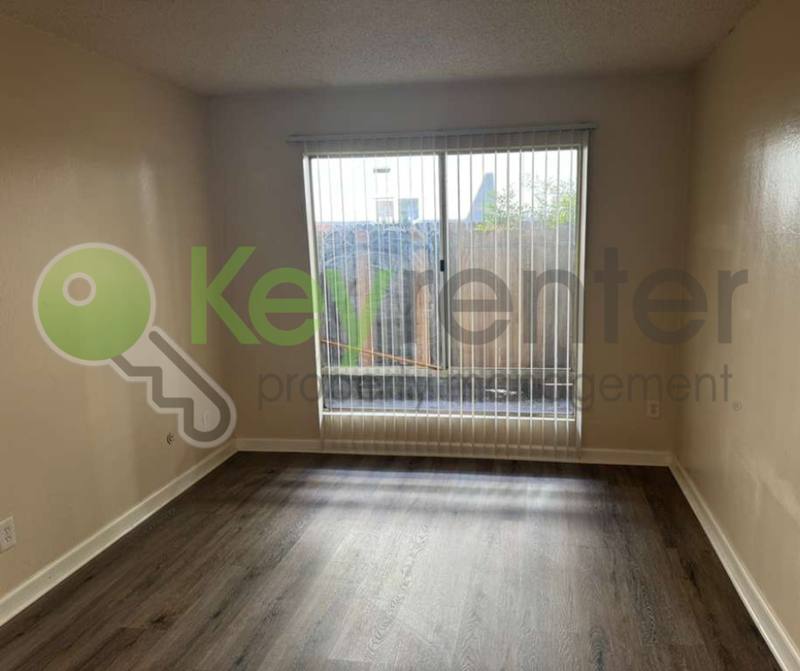 House for rent at 2515 H St #5, Sacramento, CA 95816