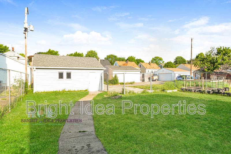 House for rent at 3315 N James Ave, Minneapolis, MN 55412