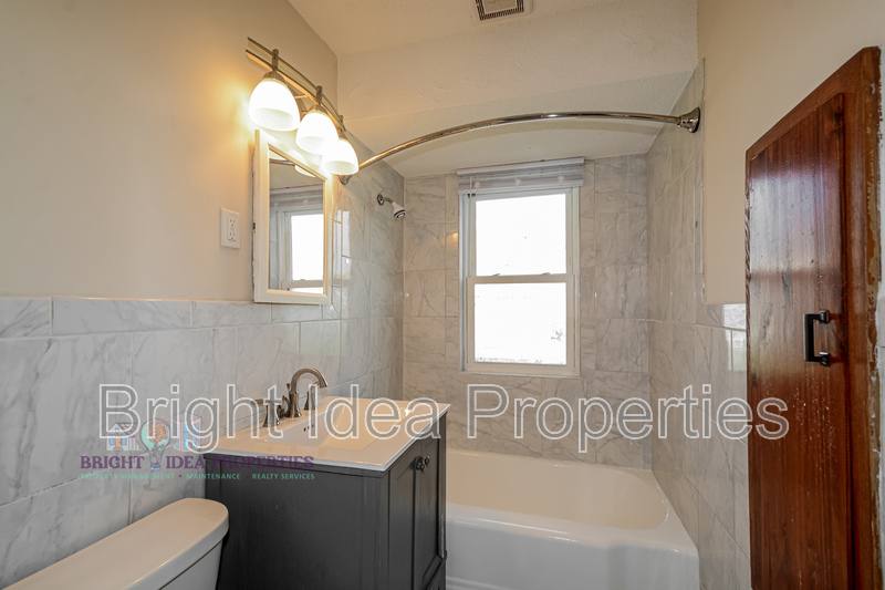 House for rent at 3315 N James Ave, Minneapolis, MN 55412