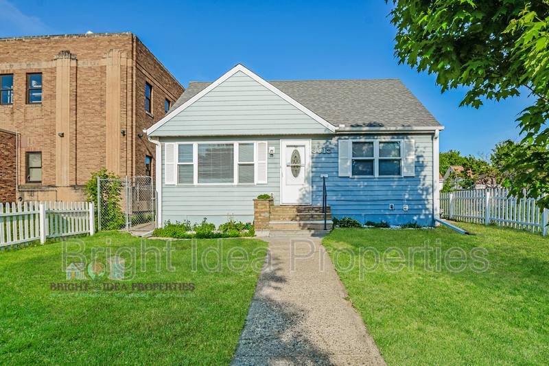 House for rent at 3315 N James Ave, Minneapolis, MN 55412