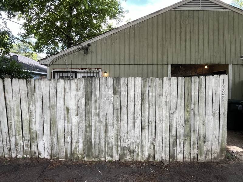 Apartment for rent at 1365 Garden Rd, Memphis, TN 38134