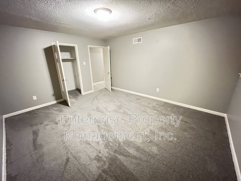 Apartment for rent at 1365 Garden Rd, Memphis, TN 38134