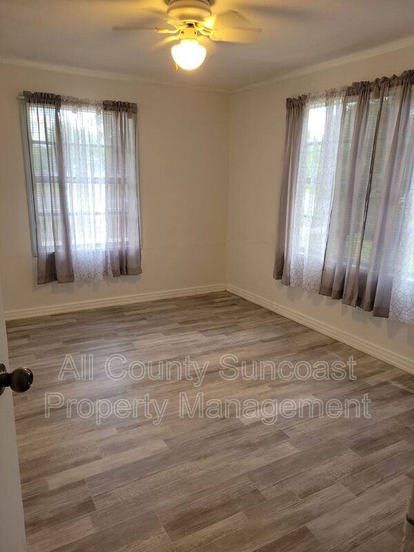House for rent at 1341 US-Highway 98 W, Perry, FL 32348