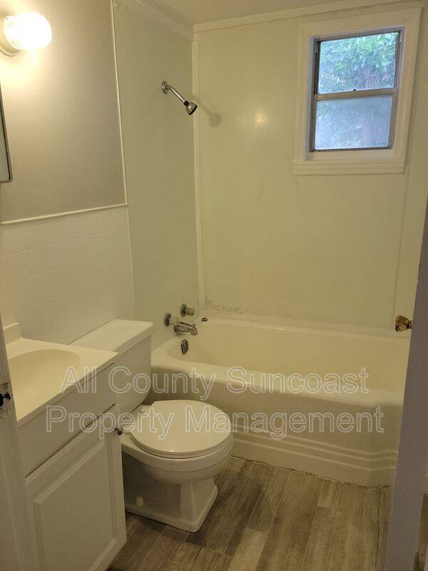 House for rent at 1341 US-Highway 98 W, Perry, FL 32348